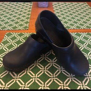 DANSKO SHOES / NURSING SHOES